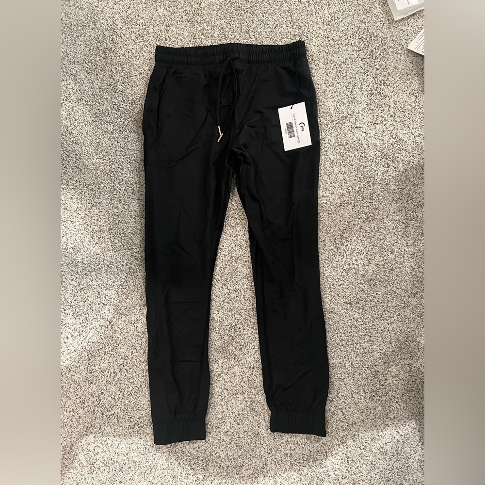 New ZYIA Black Everywhere Zipper Jogger